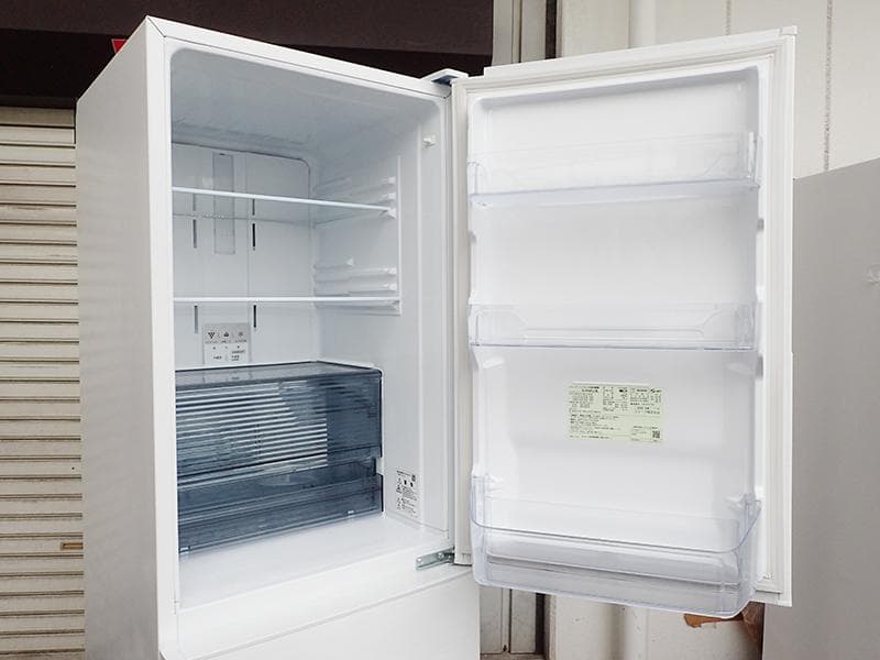 SHARP シャープ 2ドア冷蔵冷凍庫 310L 右開き 2023年製