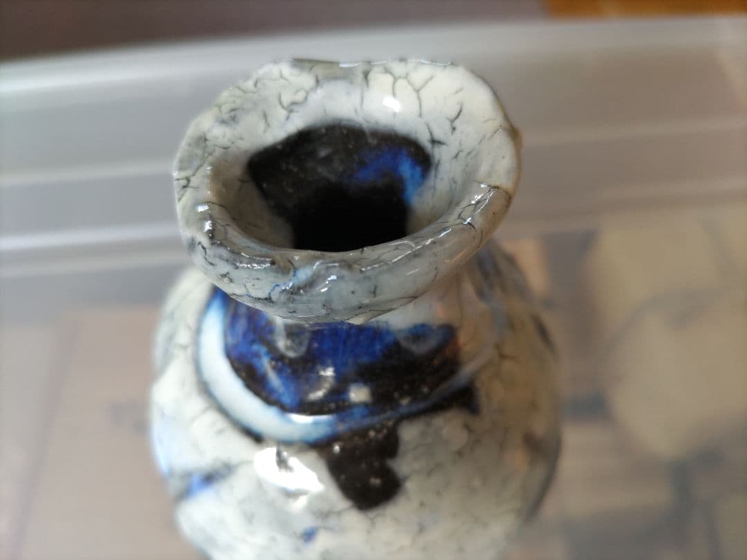 塚本治彦 粉ひき　とっくり　共箱　布　粉引　徳利