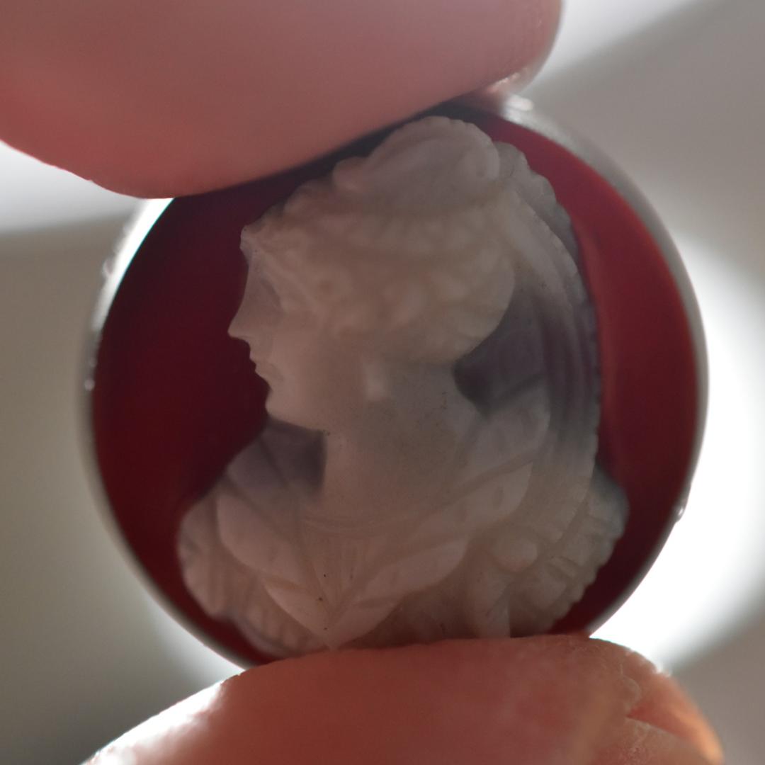 アンティーク 非加熱黒瑪瑙 貴婦人のハードストーンカメオルース/裸石