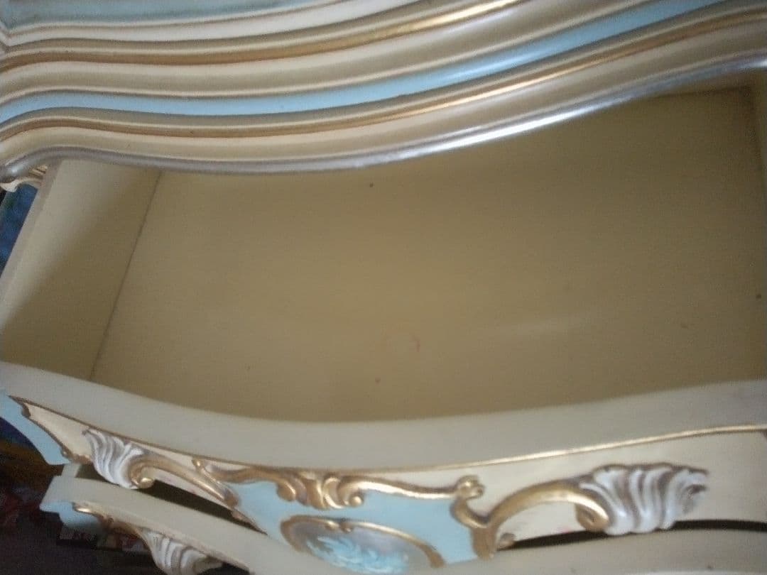 イタリア家具　ロココ調　キャビネット　手彫り　マリオコルチャゴ