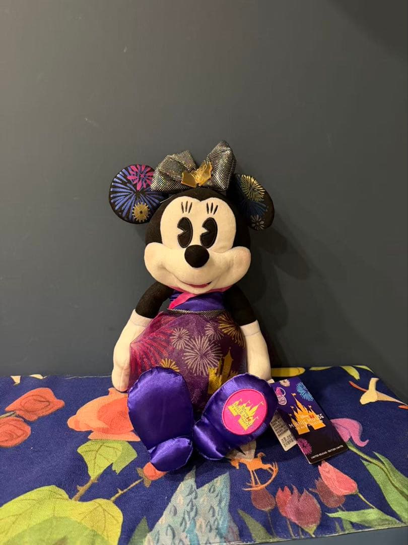 上海ディズニーストア毎月ミニーぬいぐるみ12体セット