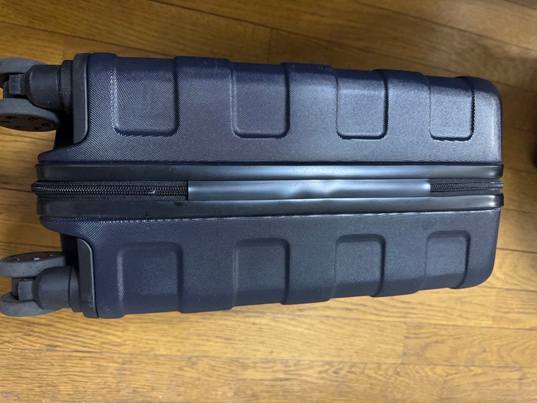 無印良品 スーツケース ネイビー 20リットル　G9AA061