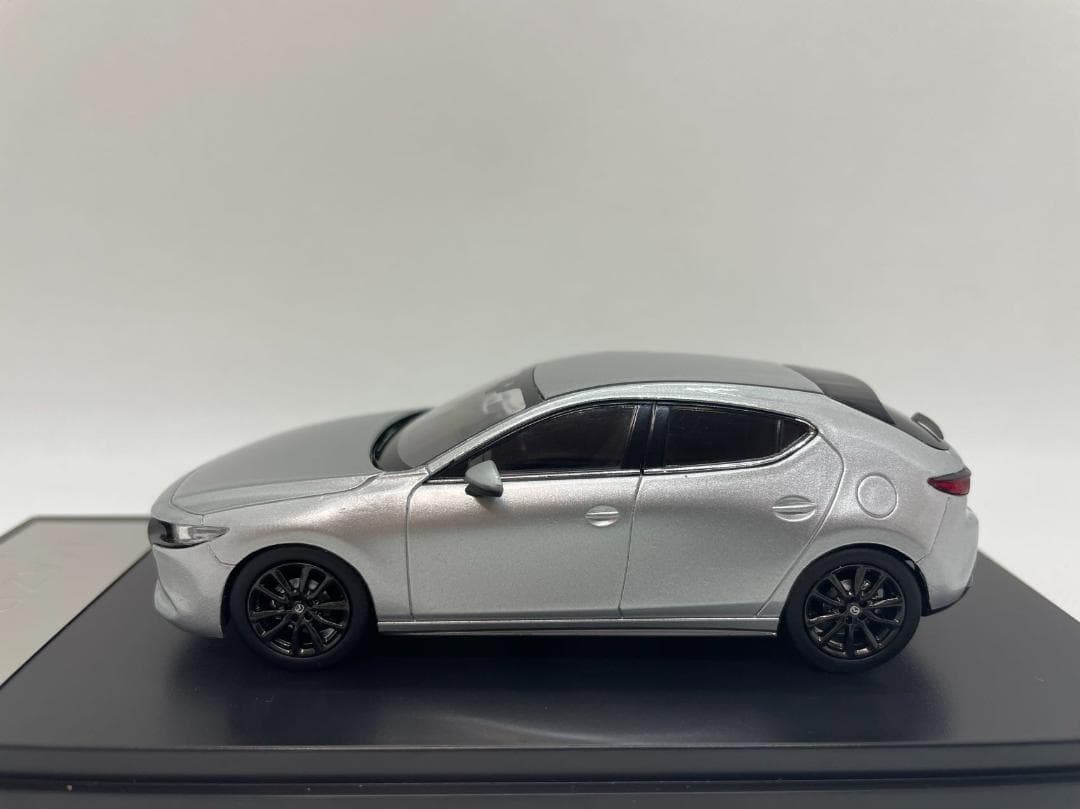 401-026 マツダ特注 1/43 マツダ MAZDA 3 RH シルバー