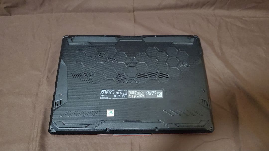 TUF Gaming F15 FX506LHB　ASUS　ゲーミング　ノート