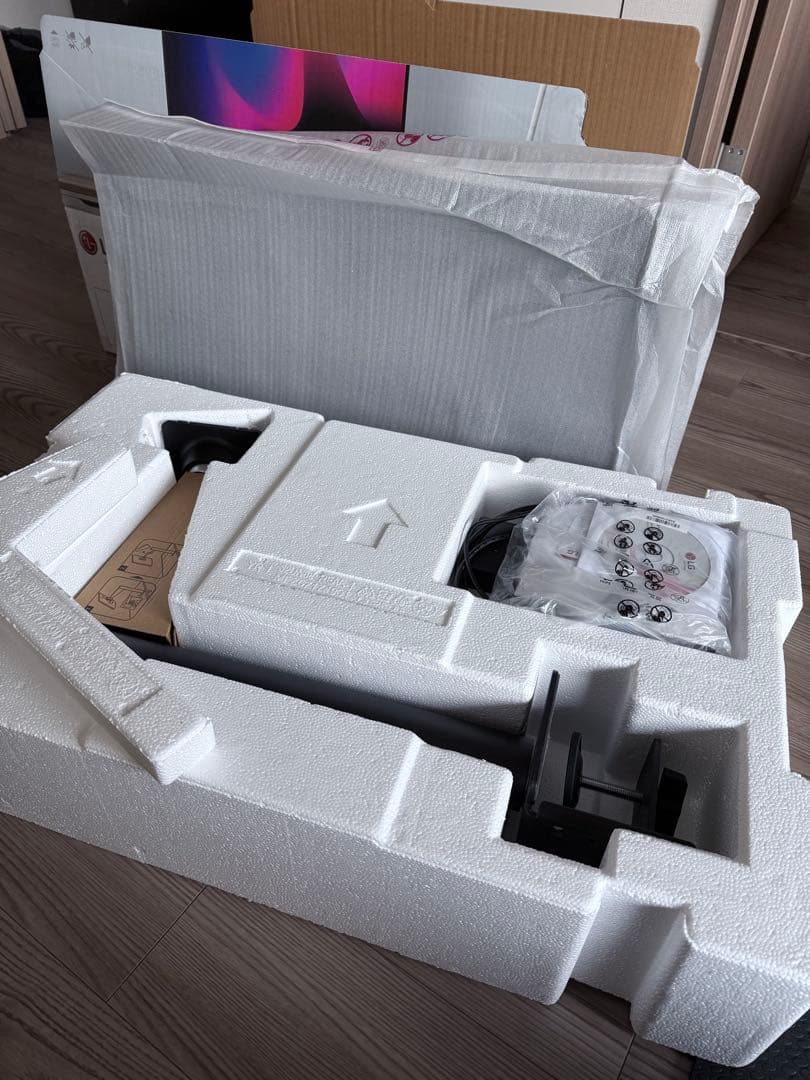 LG 4Kモニター 32UN880-B