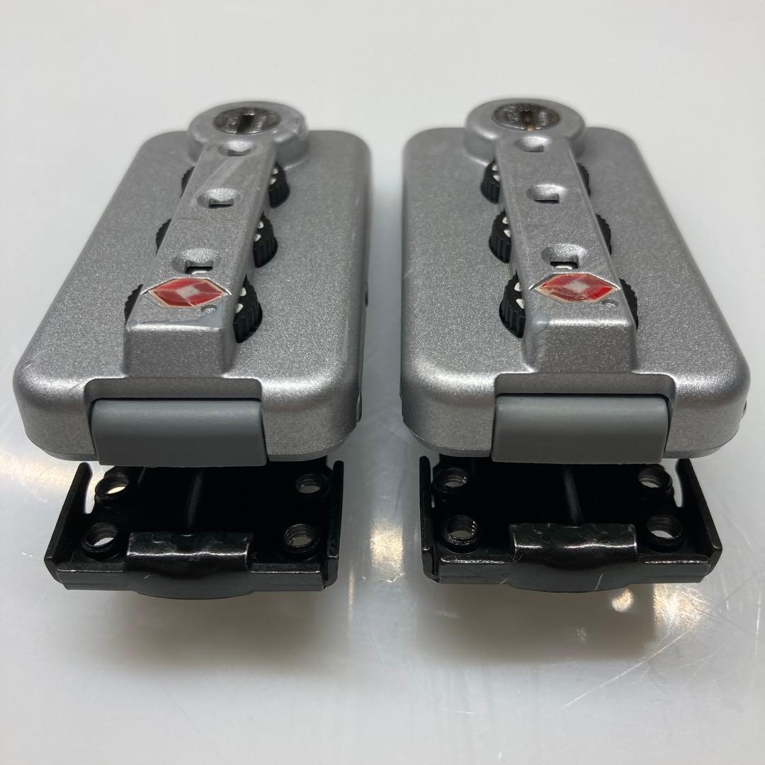 rimowa リモワ　tsaロック部品　2個セット　シルバー　tsa006