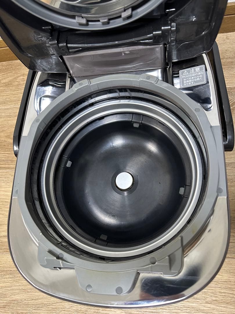 象印　圧力IH炊飯器　5.5合 炊飯容量1.0L NP-WY10Ｍ 2017年製