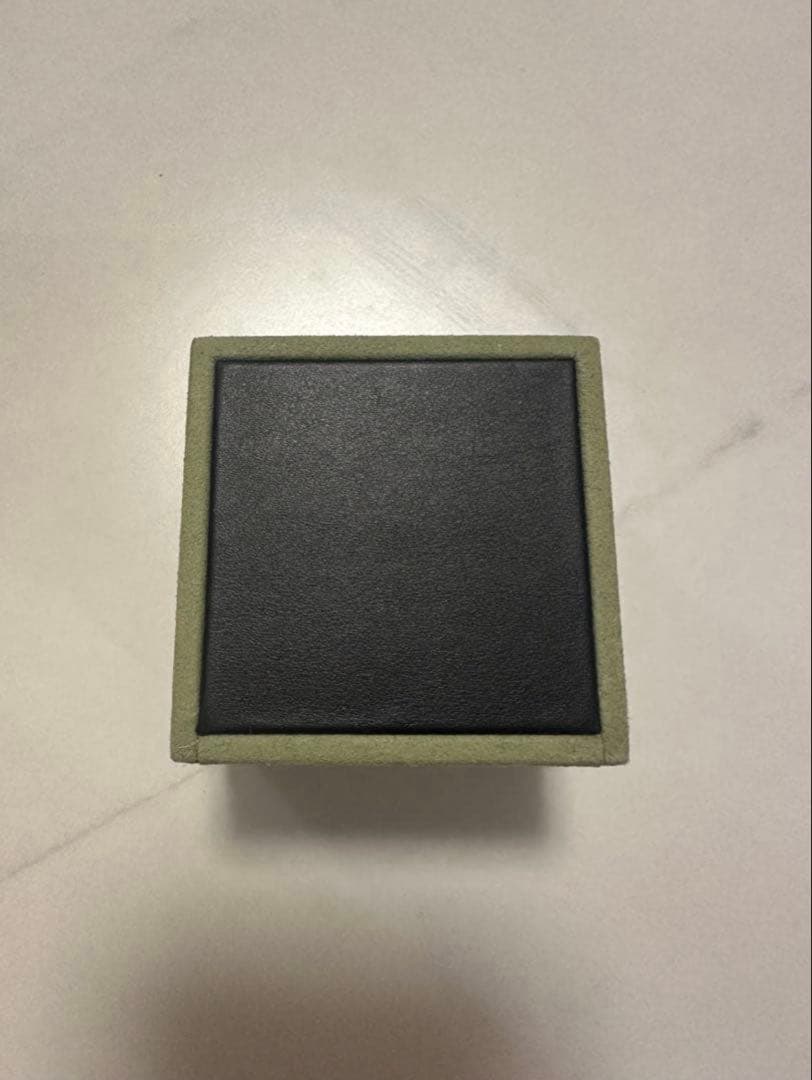 Van Cleef & Arpels ギフトボックス