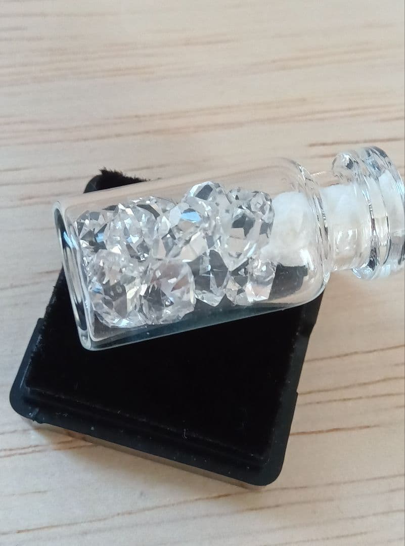 【レア】【希少】ベラクルスアメジスト　ハーキマーダイヤモンド　小瓶付き　美品