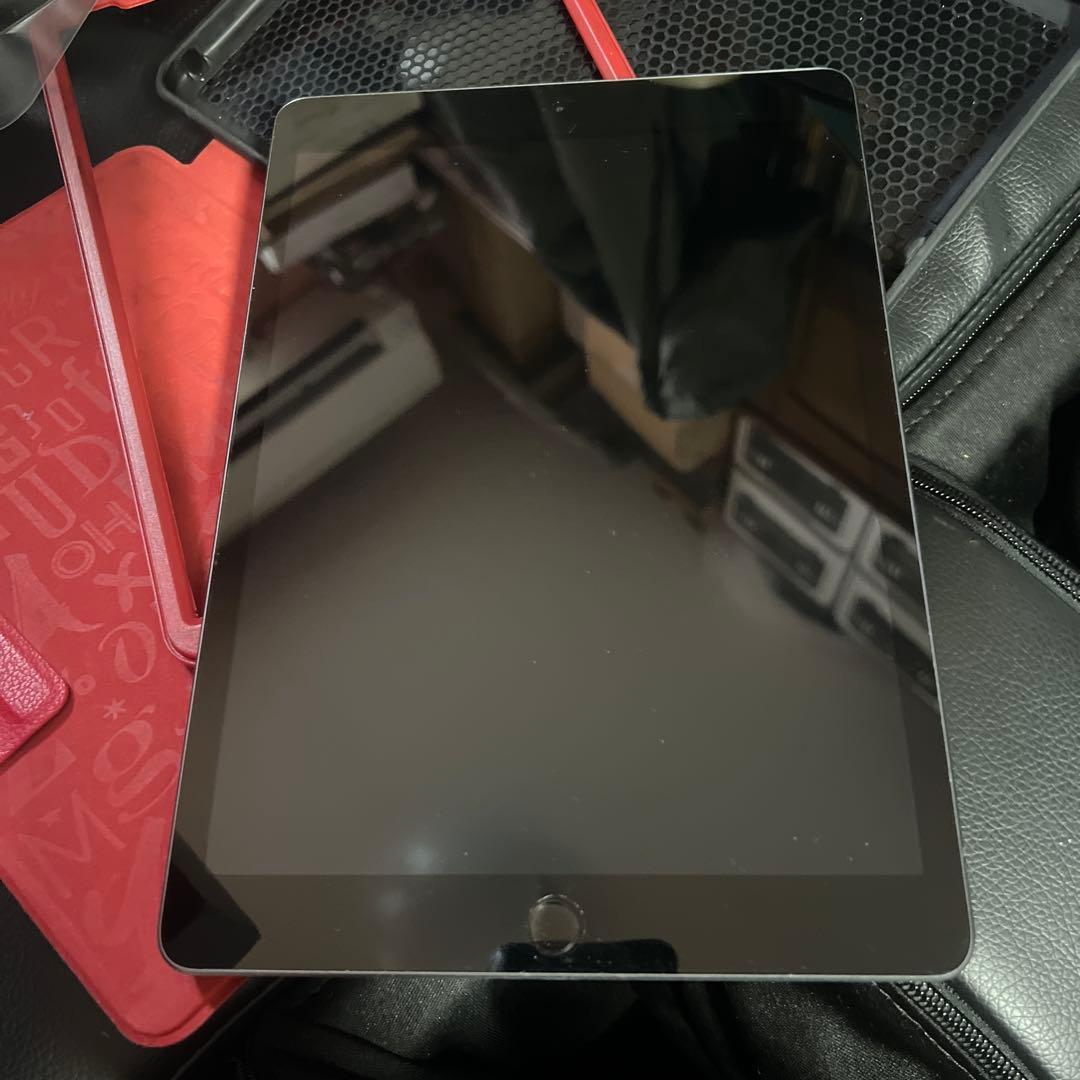 美品、Apple iPad (第７世代) Wi-Fi 128GB