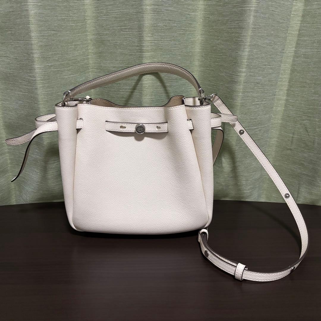 トリーバーチ ロミー バケットバッグ