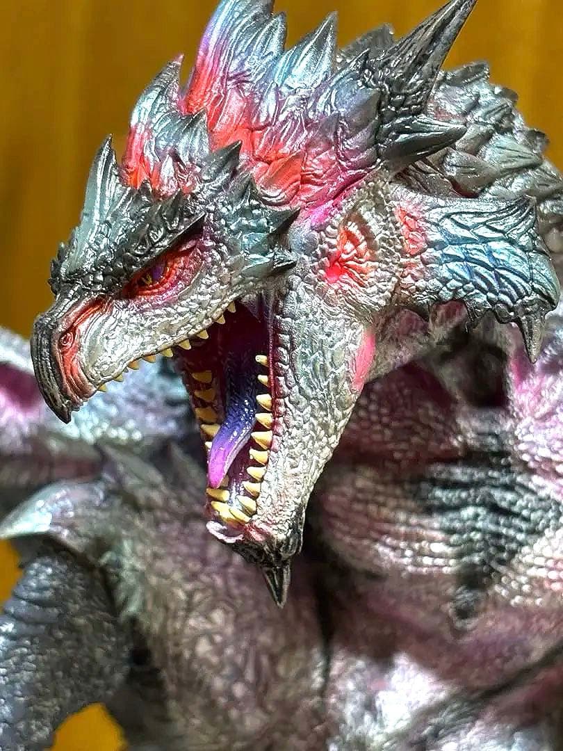 モンスターハンター リオレウス希少種 クリエイターズモデルと比較あり LED有