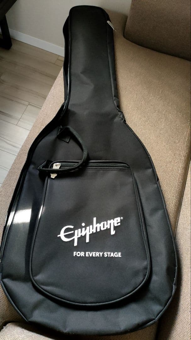 エピフォン　Epiphone Inspired by Gibson ES-335