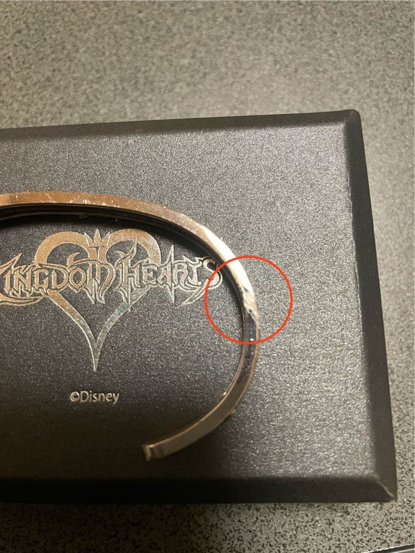 「キングダム ハーツ」 モノグラムバングル「トリプル」 シルバー(いぶし)