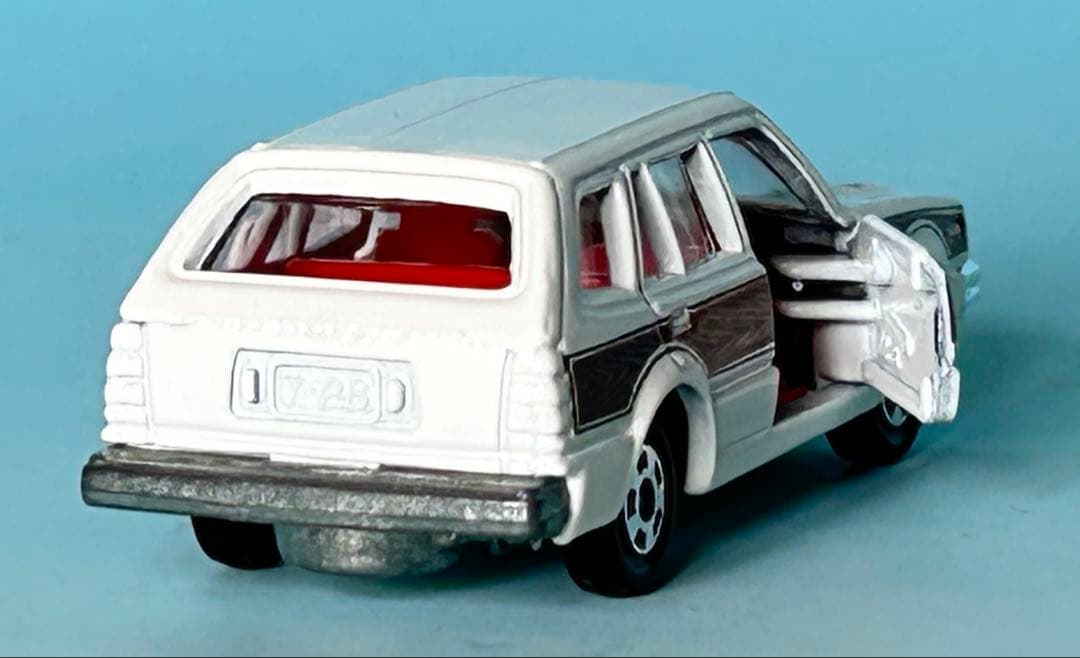 トミカ黒箱 34 ホンダシビック カントリー