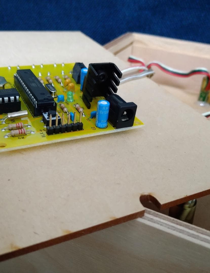 【珍品】 フィボナッチ時計 多色デジタル置時計 フルカラーランプ