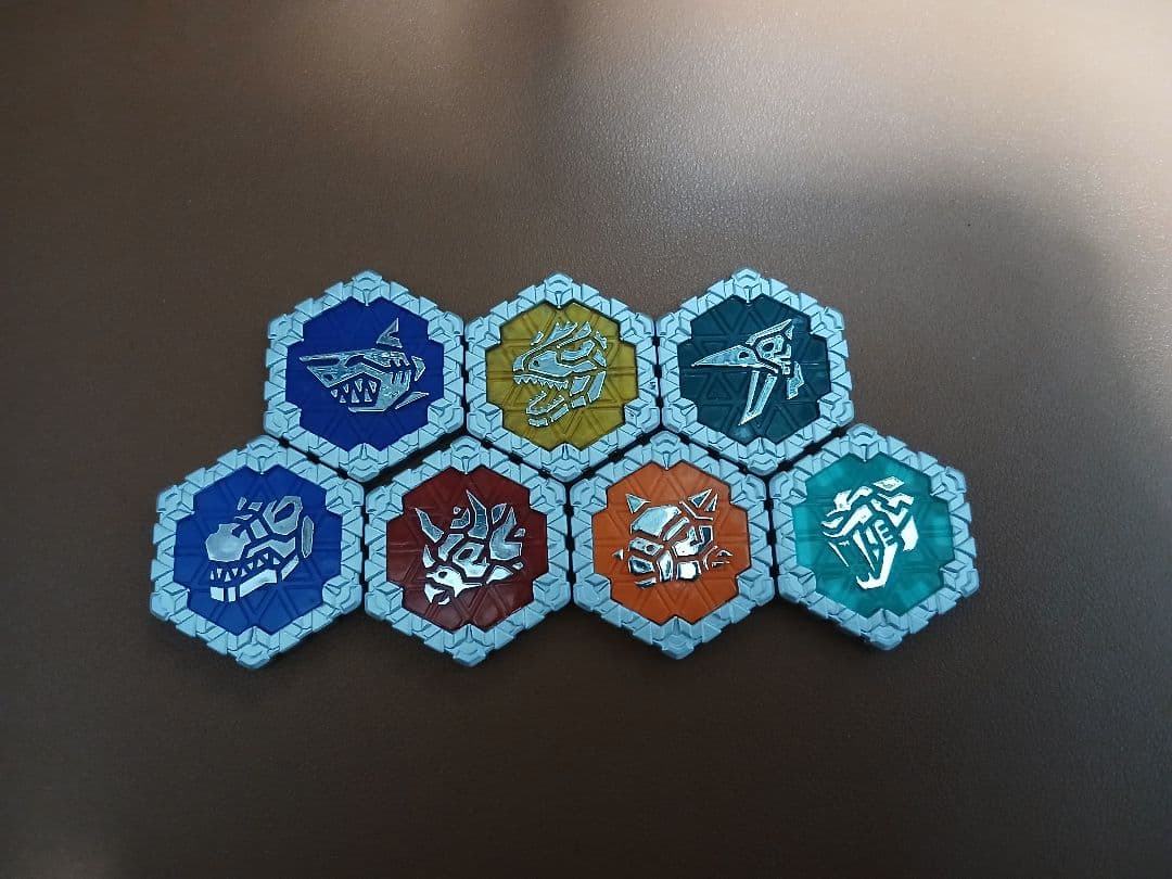 ミニ特攻隊　ミニフォース　最強恐竜　ヘッドボット　７体セット