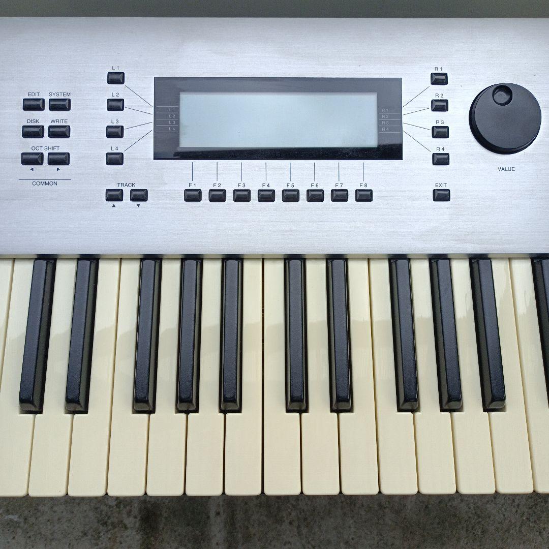KAWAI K5000W シンセサイザー