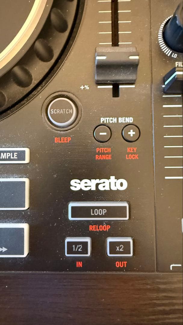 値下げ！Numark Mixtrack Pro FX DJコントローラー