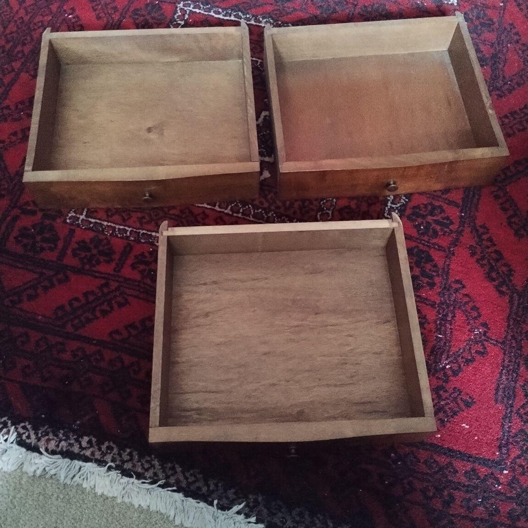 アンティーク　猫足　三段引出し　サイドキャビネット　ナイトキャビネット