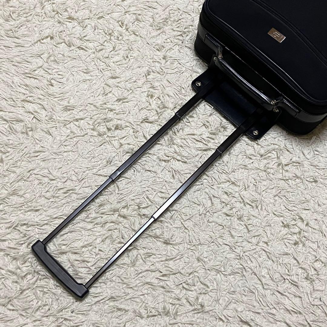 グッチ ロゴ キャリーケース バッグ 旅行 ビジネス 大容量 4輪