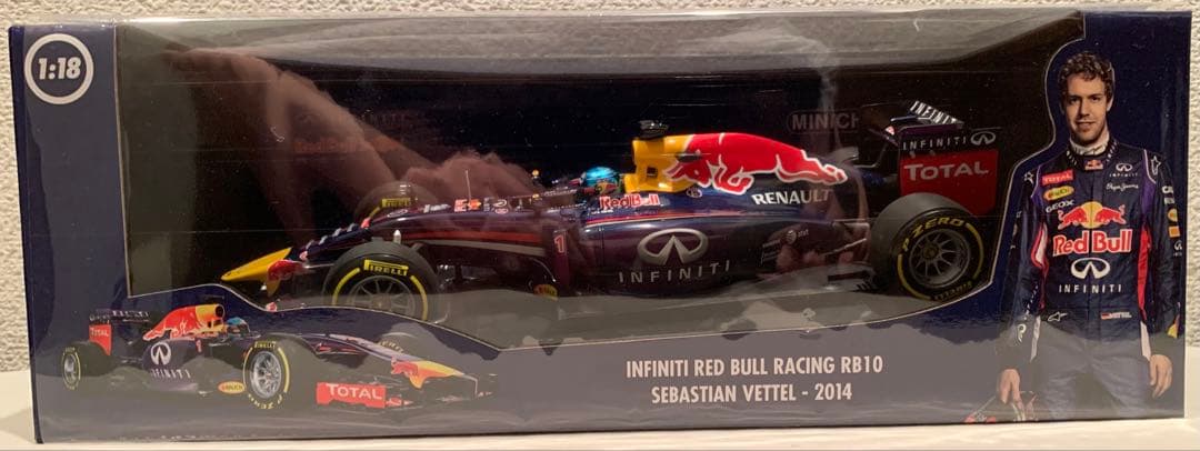 1/18 INFINITI REDBULL RACING RB10 S.ベッテル