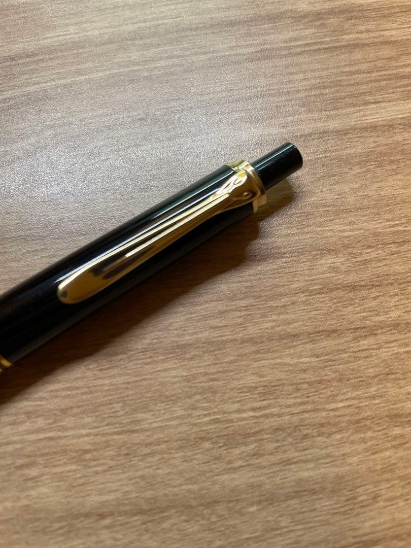 ペリカン ボールペン K400 ブラック【樹脂天冠タイプ】