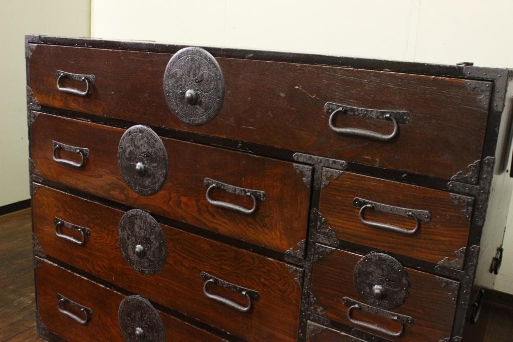 最上地方の衣装箪笥 丸金具 時代箪笥/古民家/チェスト/収納/無垢材/古家具