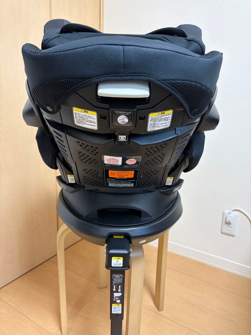 フラディアグロウ ISOFIX セーフティープラス ロイヤル AB ロイヤルブラ