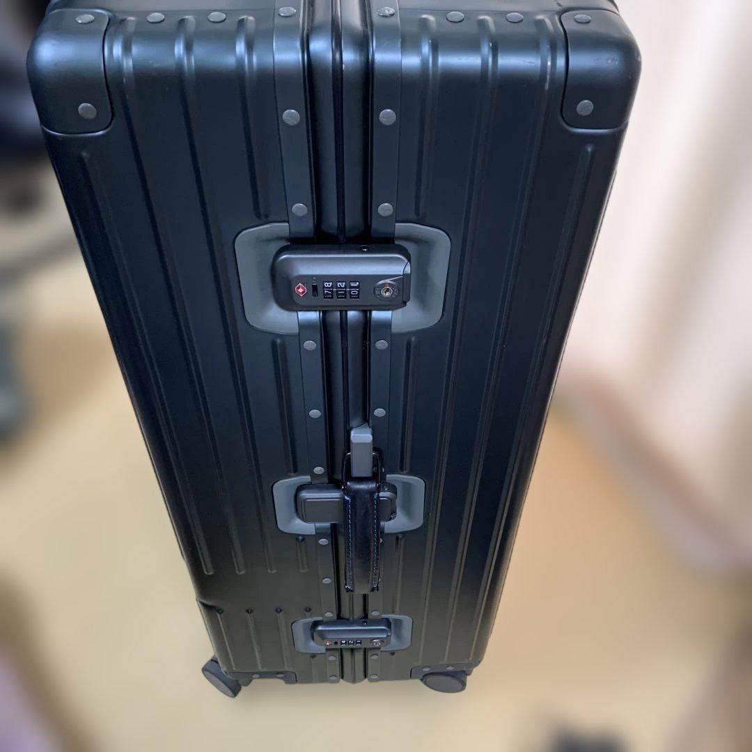 イノベーター INV7811Gun l 96L アルミスーツケース