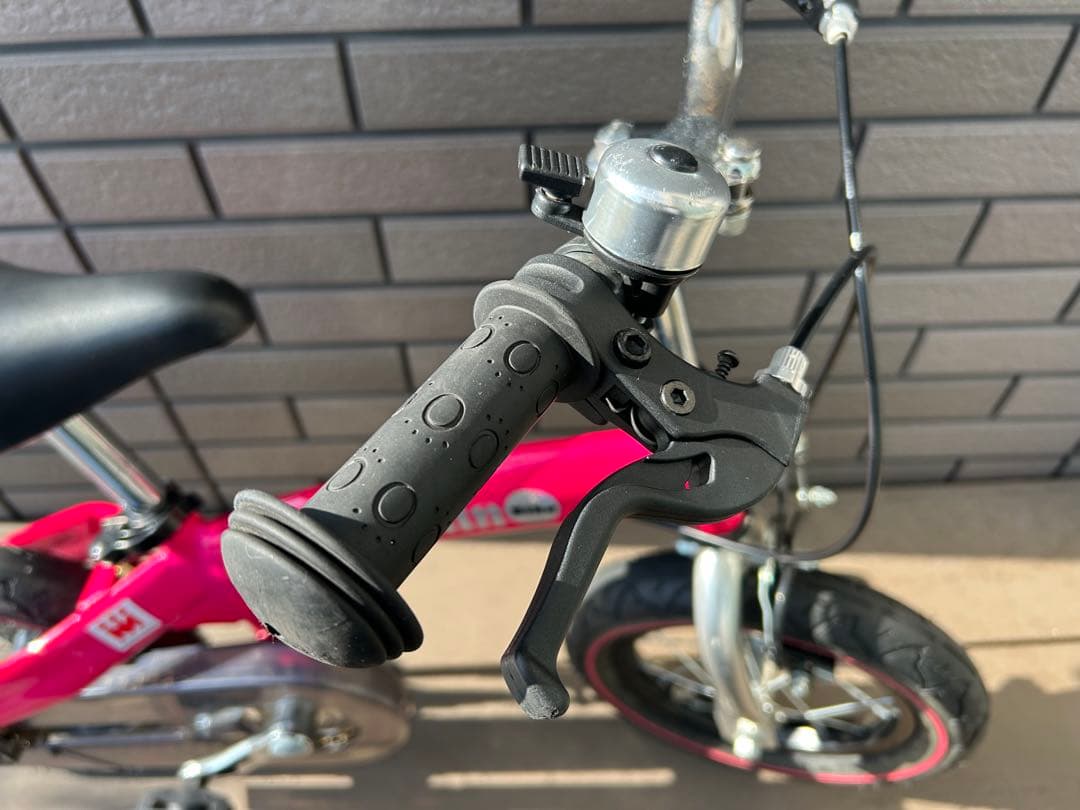 へんしんバイク　12インチ　ピンク　カラーコーン付き