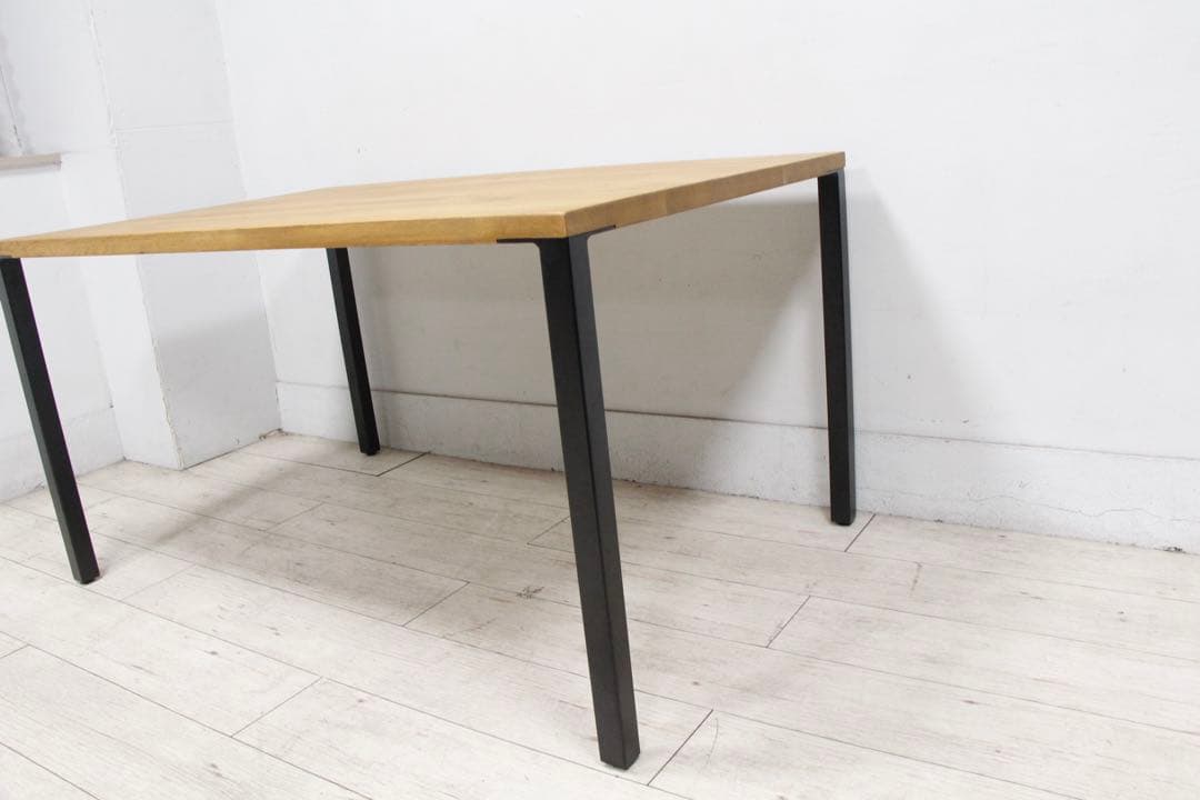 【短期展示極美品】 CRASH GATE シンク ダイニングテーブル