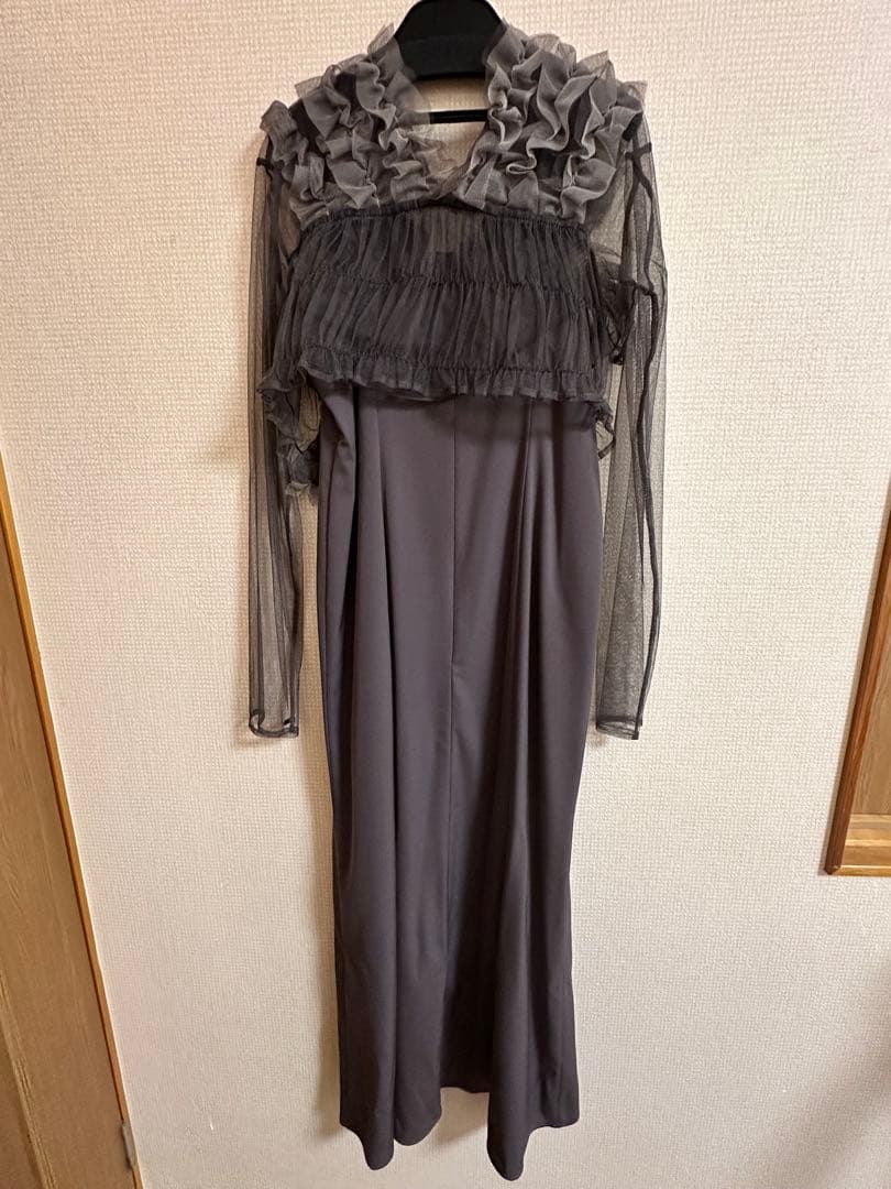 フリル付きグレーシフォンロングドレス