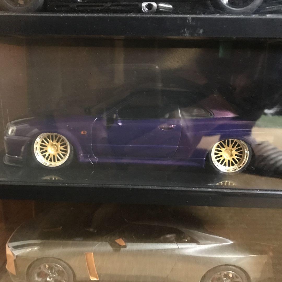 ミニカー 1/18 GTR34