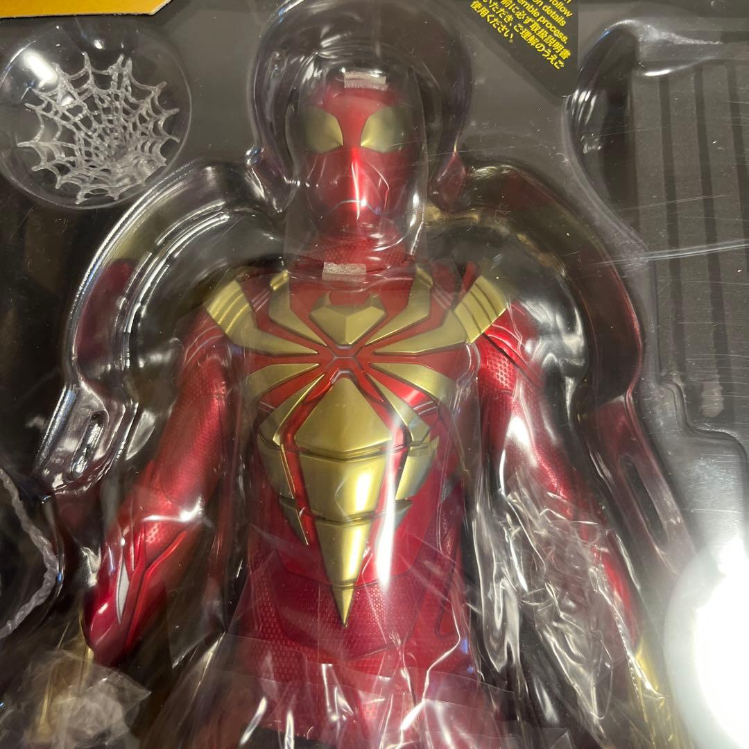 ホットトイズ　スパイダーマン（アイアン・スパイダー・アーマー・スーツ版）