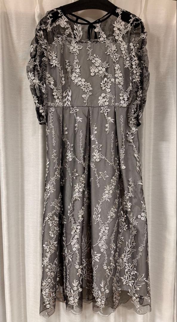 ハレモード　haremode 刺繡レース バックリボン パーティードレス