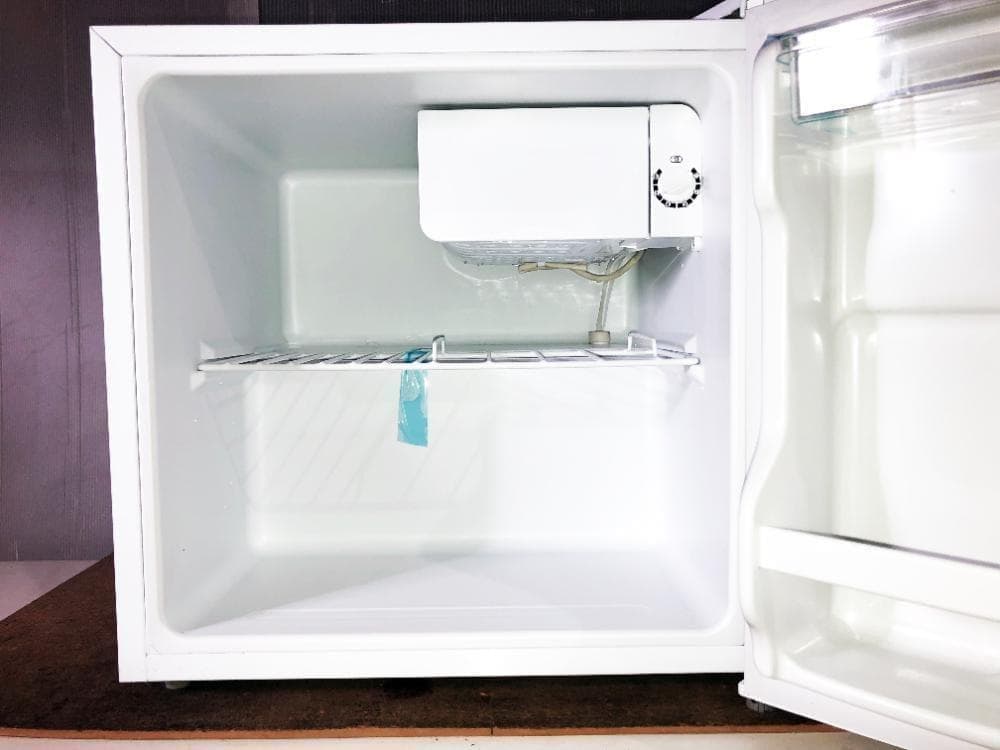 ★2023年製★COMFEE’ 45L 冷蔵庫【RCD45WH/E】FCV2