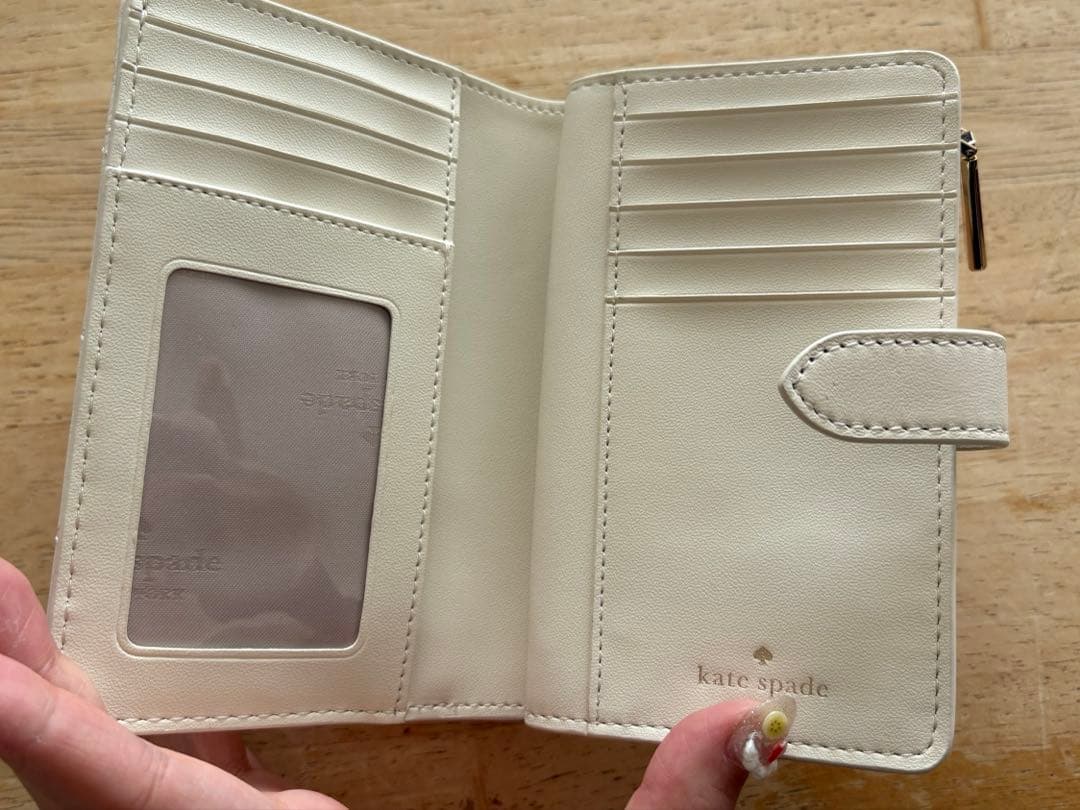 kate spade ホワイト 二つ折り財布