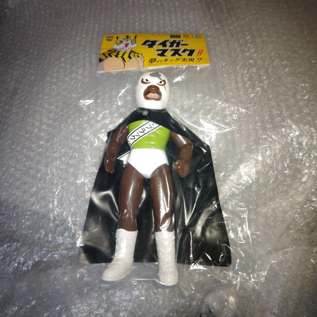 電人　タイガーマスク　ブラックパイソン　ソフビ　未開封