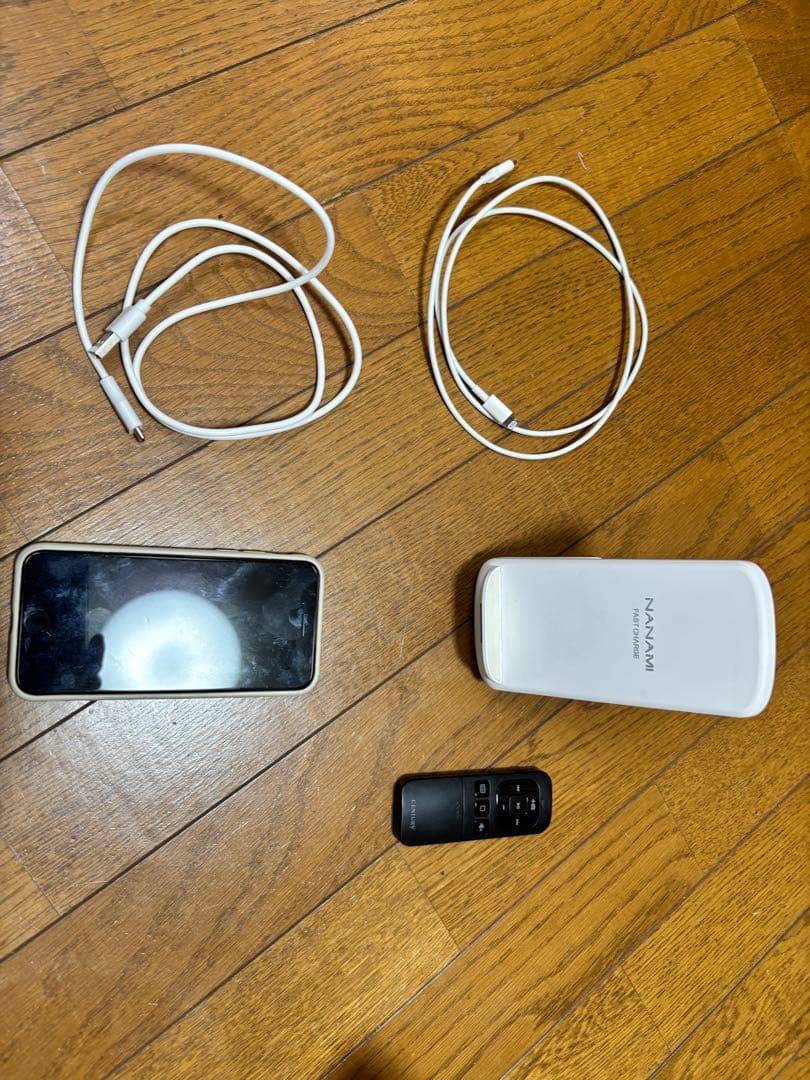 Apple iPhone se3 64Ｇおまけ多数