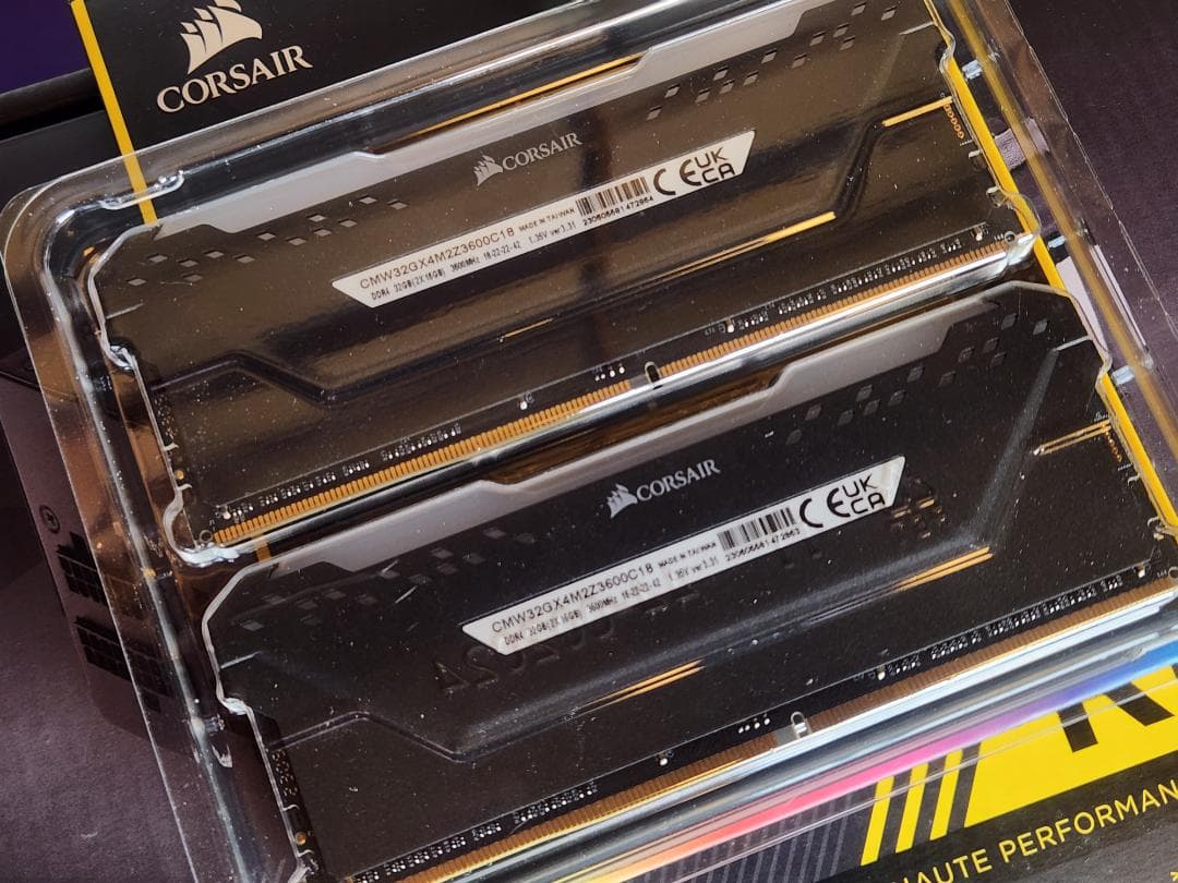 メモリー CORSAIR VENGEANCE PRO 32GB DDR4 3600Mhz