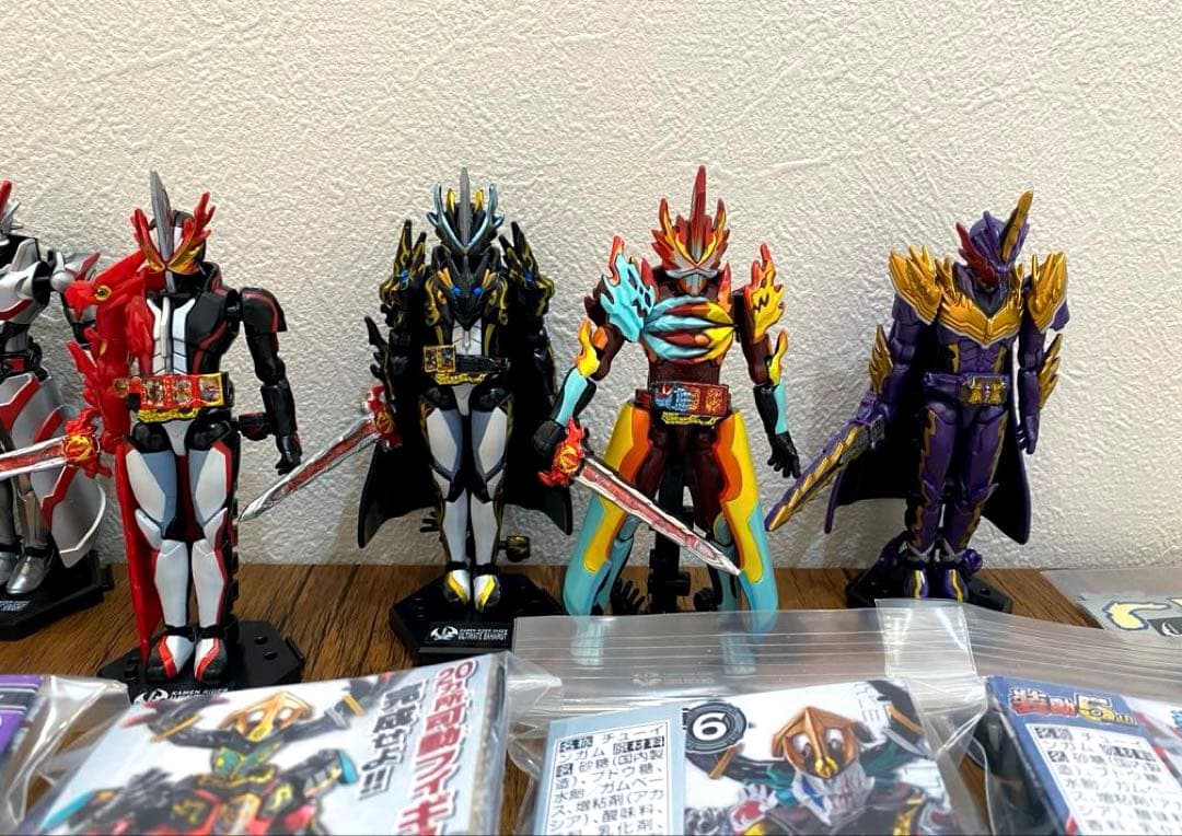 【仮面ライダー】装動 仮面ライダーセイバー セット