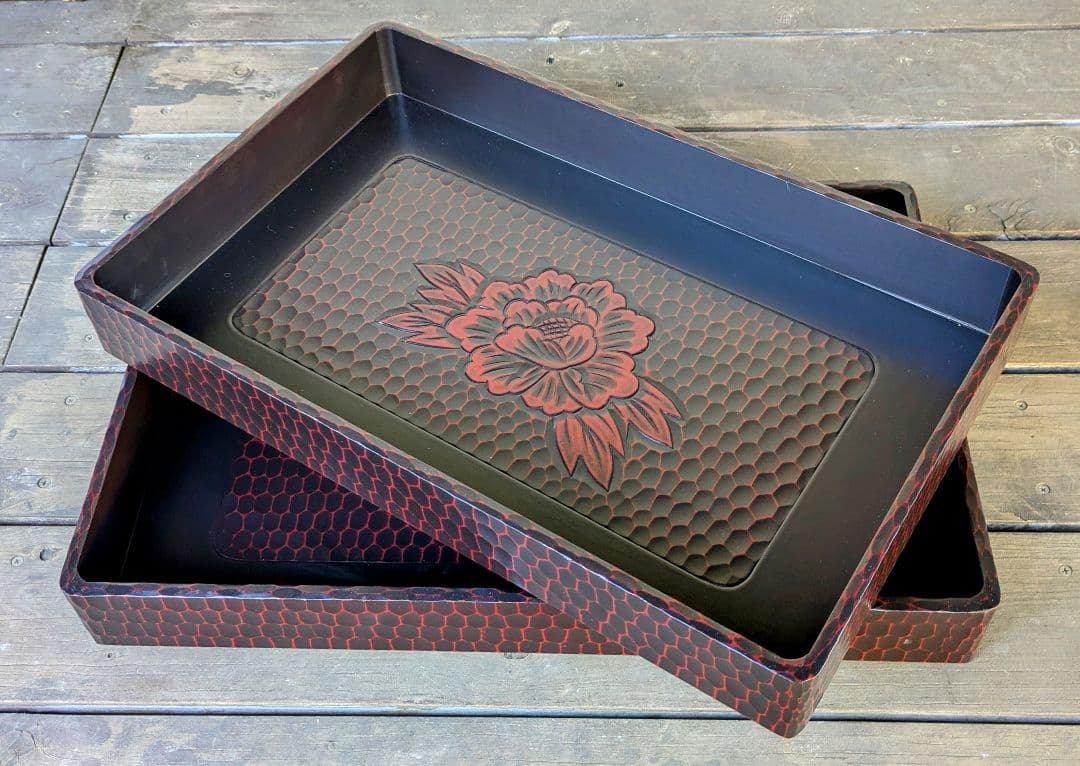 鎌倉彫乱れ箱　木製衣装箱　入れ子　伝統工芸品　漆塗り　昭和レトロ