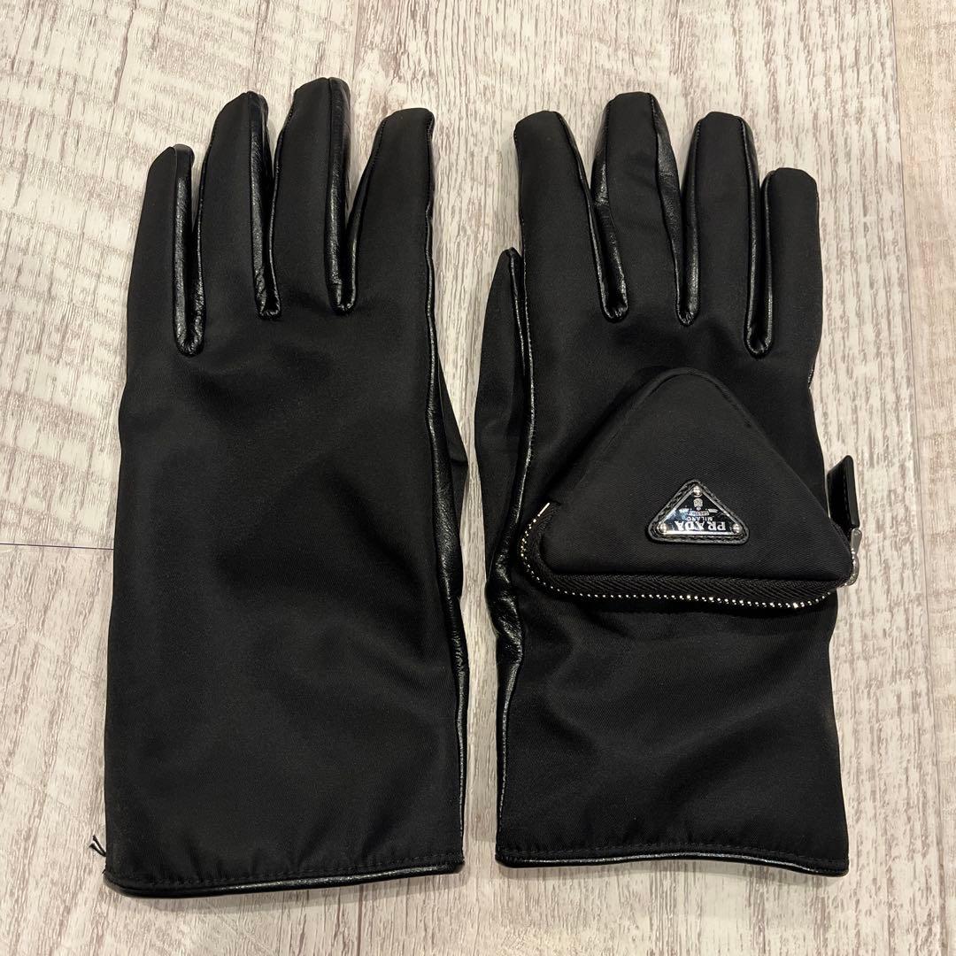 PRADA ブラック手袋