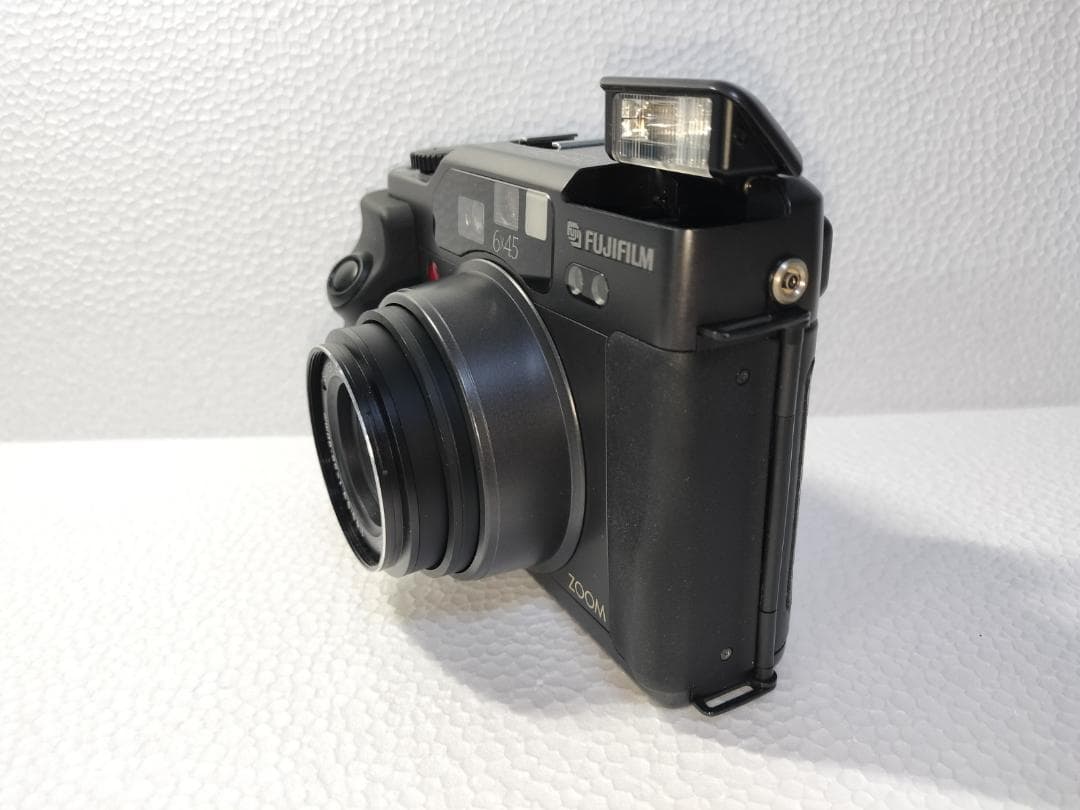 フィルムカメラ FUJIFILM GA645Zi Professional (CT 003)