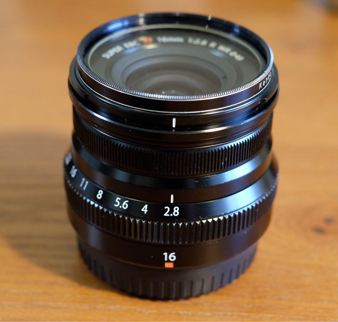 富士フィルム•単焦点レンズ【XF 16mm F2.8 R WR •純正フード付
