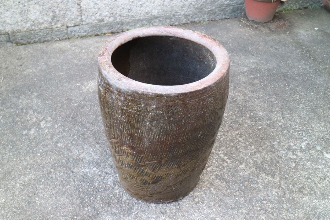 睡蓮鉢　金魚鉢　メダカ鉢　縦長中サイズ①