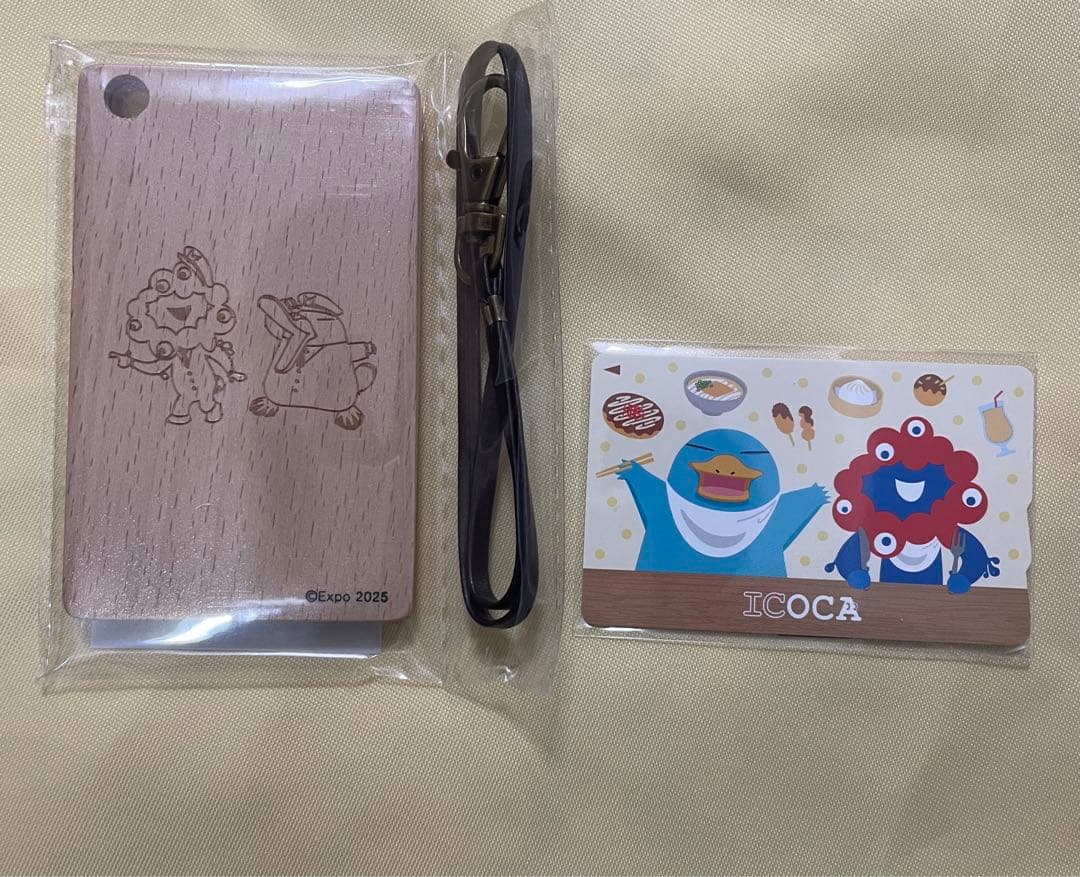 万博ICOCA＆木製パスケースセット　ミャクミャク　イコちゃん