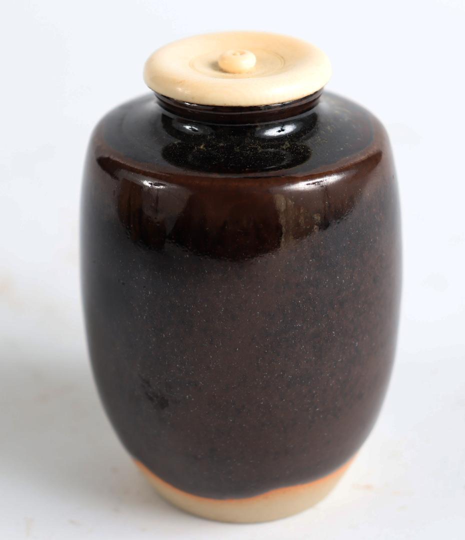 茶道具 桶谷定一 肩衝茶入 草花仕覆 共箱