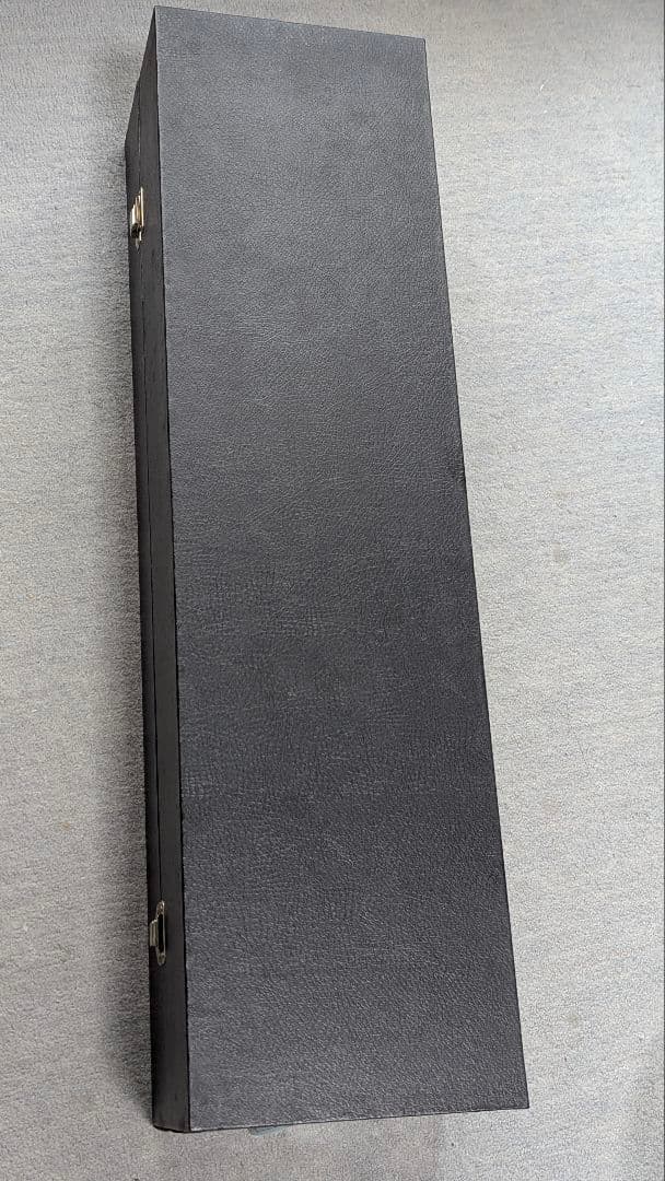 ムガール彫刻　インド　花瓶　骨董　彫金　ヒンディー　フラワーベース　手彫り